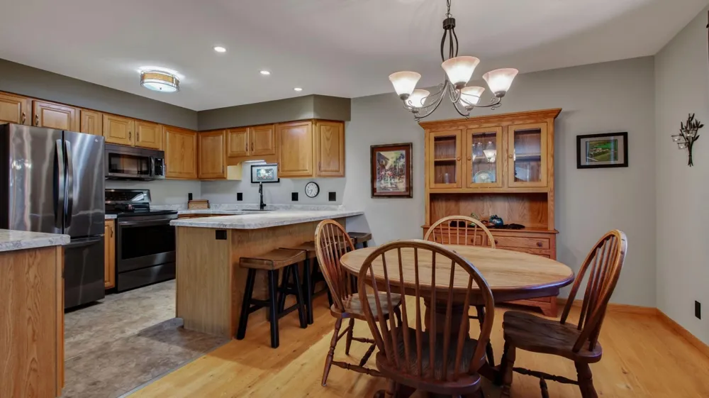 1107 Knollwood Trail Altoona, WI 54720