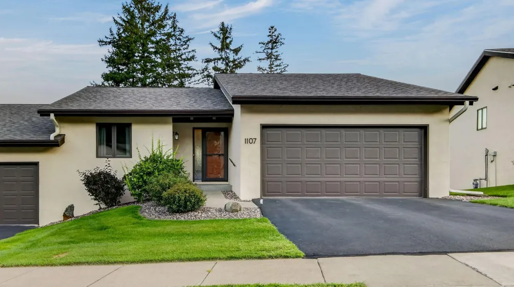 1107 Knollwood Trail Altoona, WI 54720