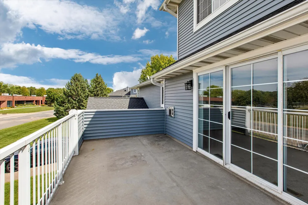 2313 117th Street E Burnsville, MN 55337