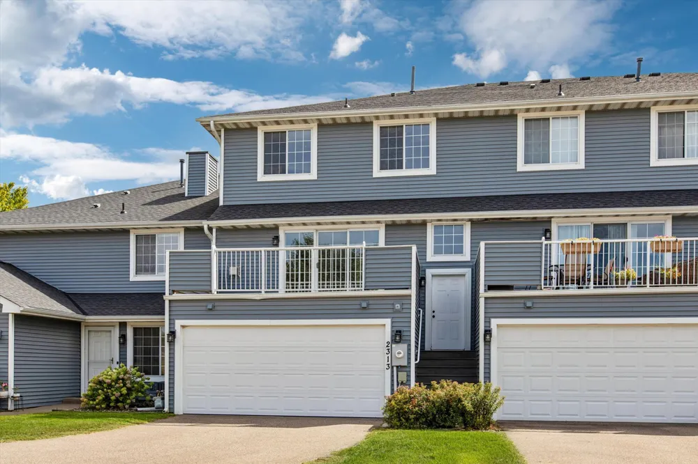 2313 117th Street E Burnsville, MN 55337