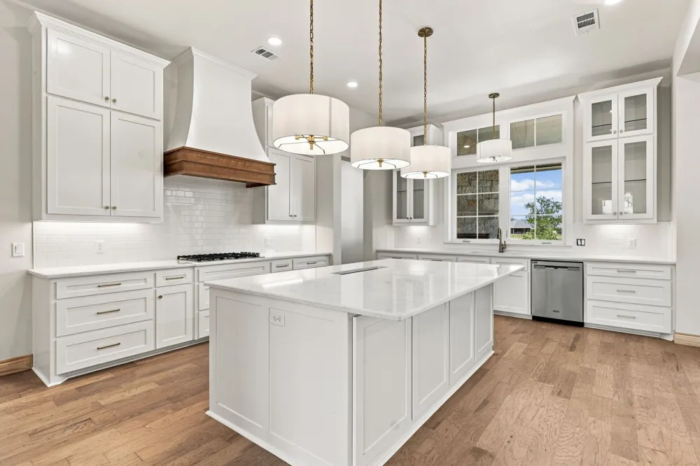 6651 Pinehurst Drive Granbury, TX 76049