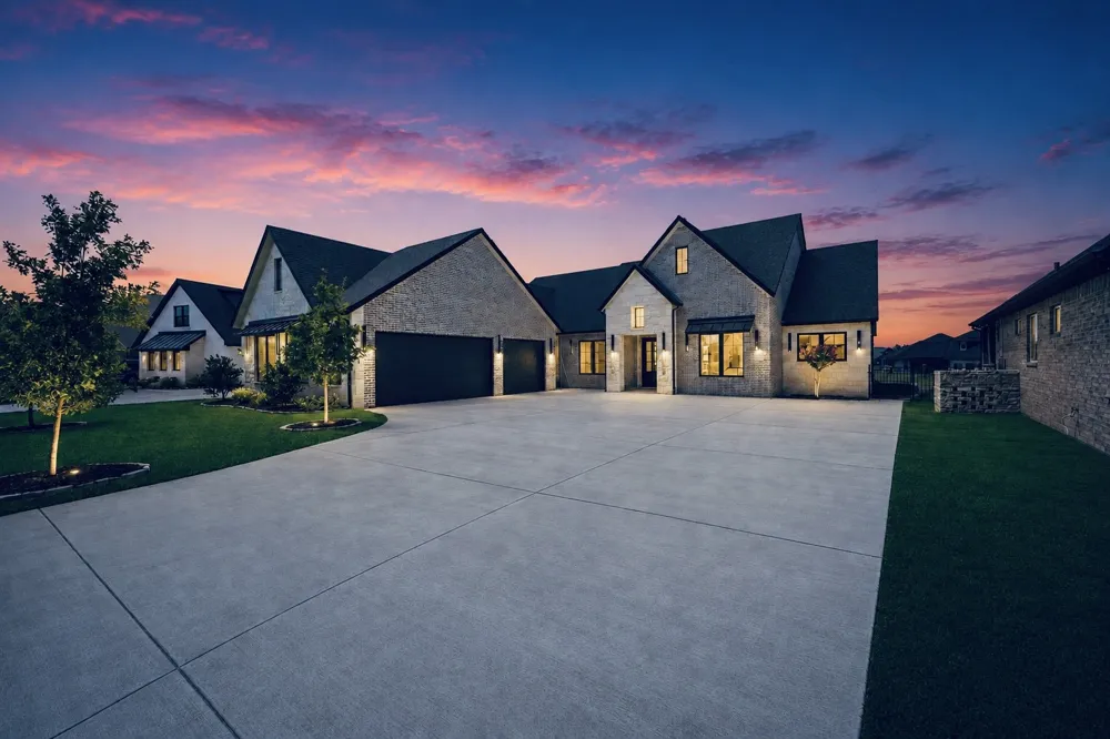 6651 Pinehurst Drive Granbury, TX 76049