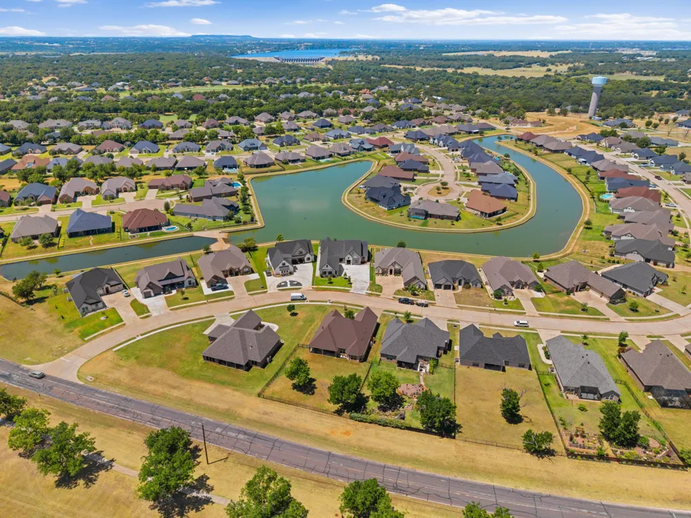 6651 Pinehurst Drive Granbury, TX 76049