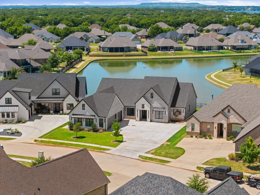 6651 Pinehurst Drive Granbury, TX 76049