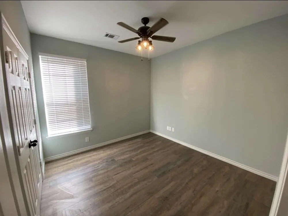 2409 Hunter Place Lane Arlington, TX 76006