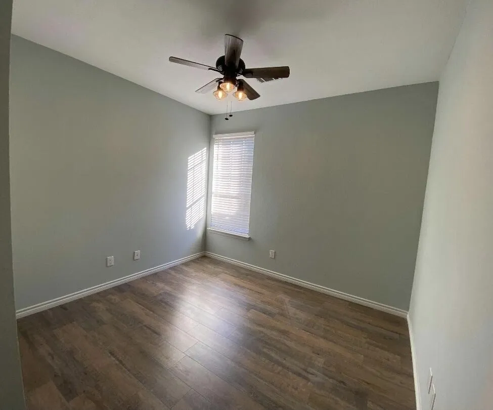 2409 Hunter Place Lane Arlington, TX 76006