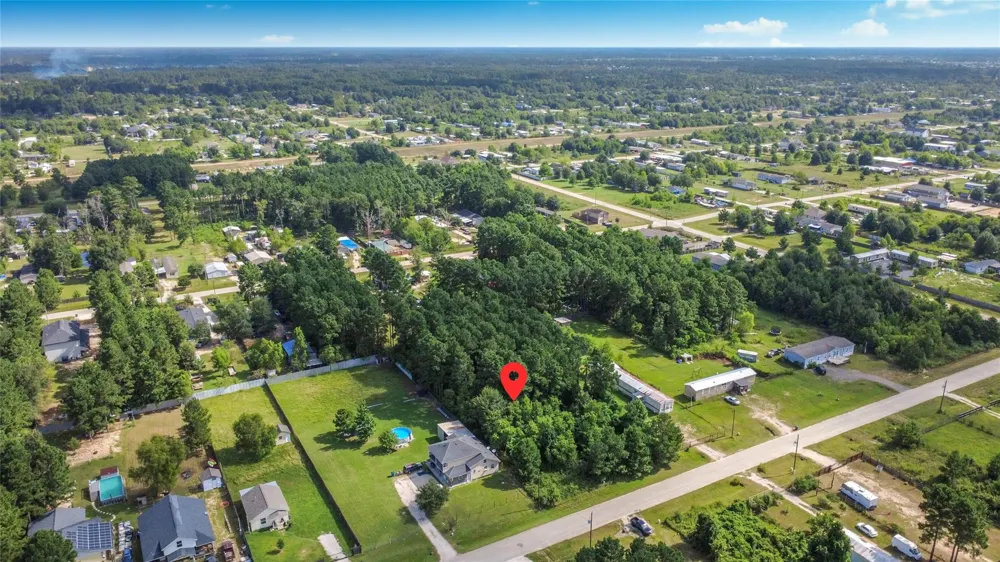 169 County Road 3560 Cleveland, TX 77327