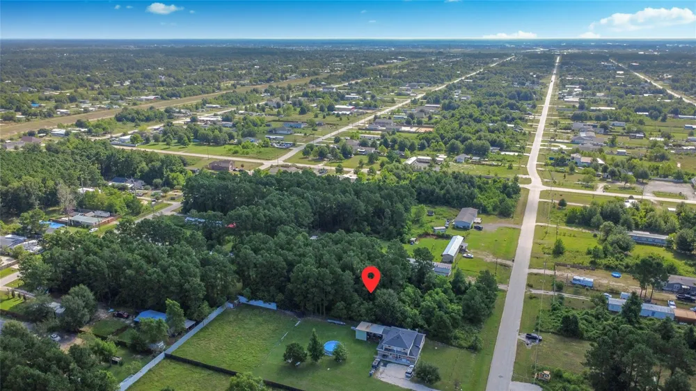 169 County Road 3560 Cleveland, TX 77327