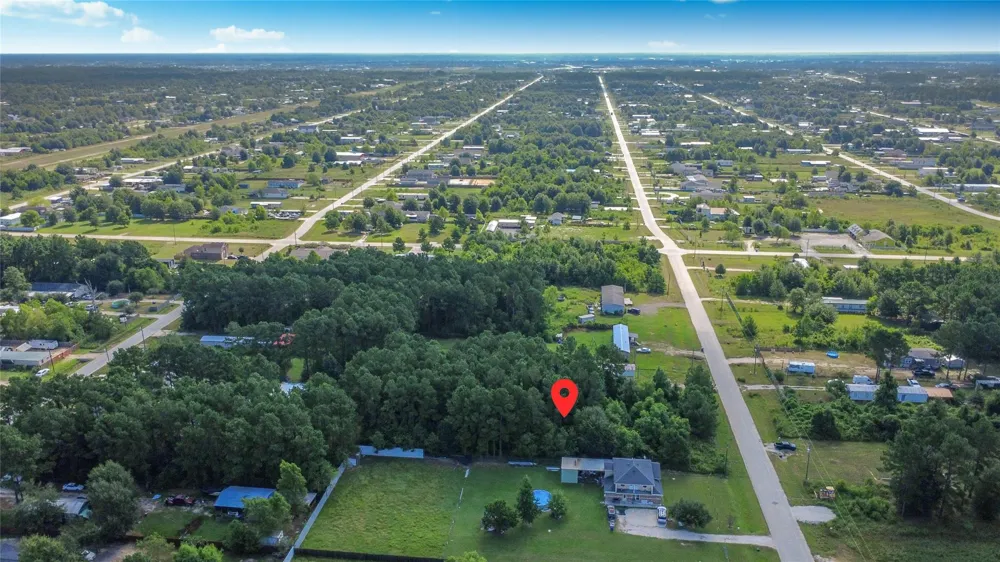 169 County Road 3560 Cleveland, TX 77327