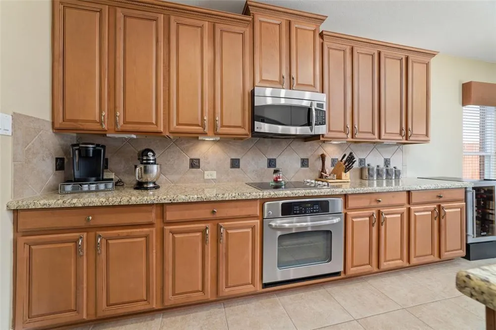 6215 Silver Thistle Lane Fulshear, TX 77441