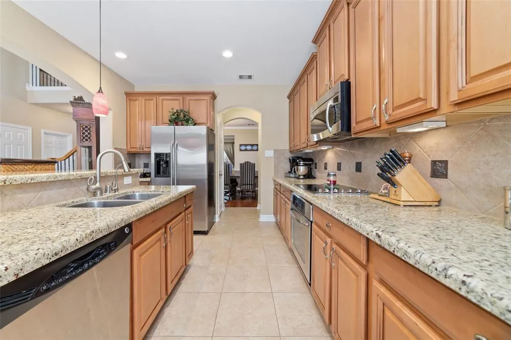 6215 Silver Thistle Lane Fulshear, TX 77441
