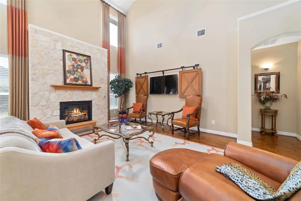6215 Silver Thistle Lane Fulshear, TX 77441