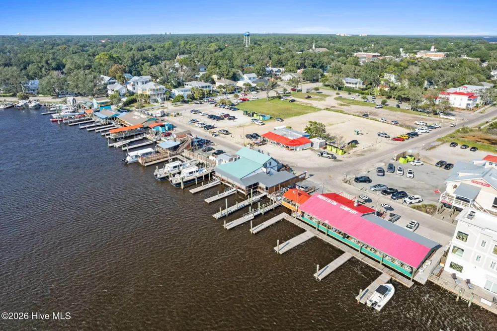 333 Marina View Drive Southport, NC 28461