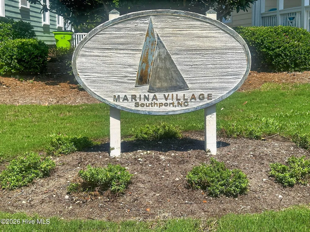 333 Marina View Drive Southport, NC 28461