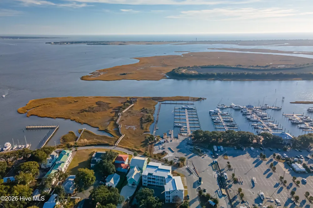 333 Marina View Drive Southport, NC 28461