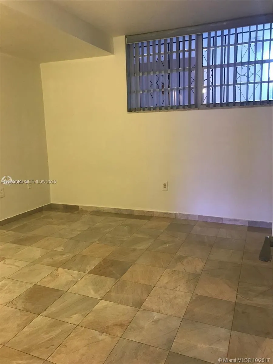 7899 NE Bayshore Ct #4E Miami, FL 33138