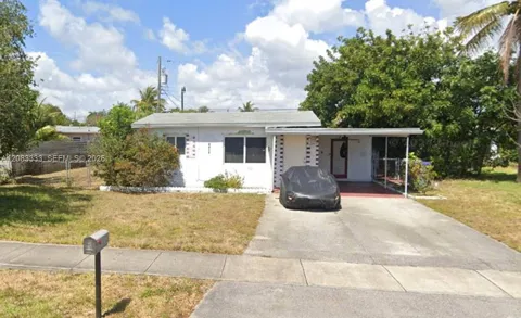 2617 NE 16th Ave