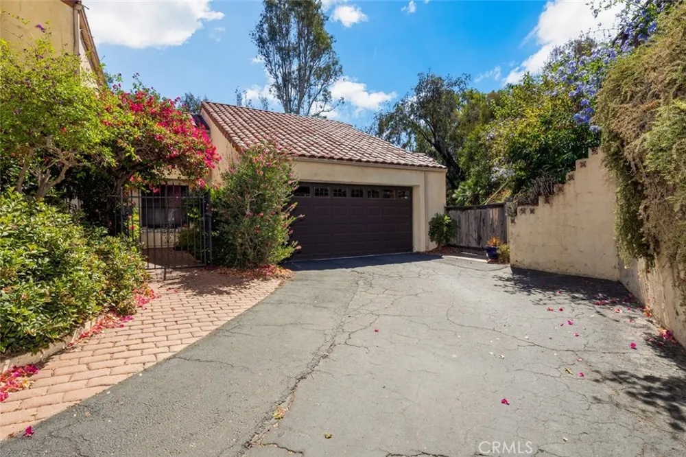 16307 Woodson View Road Poway, CA 92064