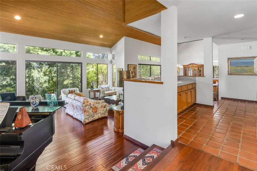 16307 Woodson View Road Poway, CA 92064