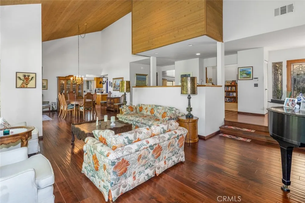 16307 Woodson View Road Poway, CA 92064