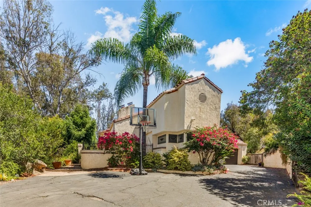 16307 Woodson View Road Poway, CA 92064