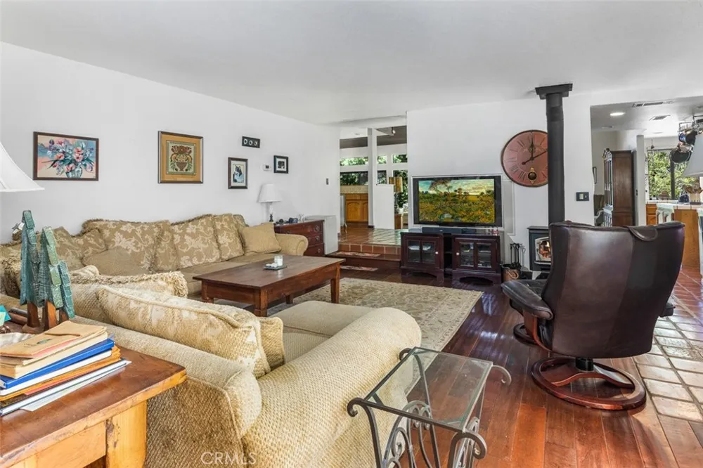 16307 Woodson View Road Poway, CA 92064