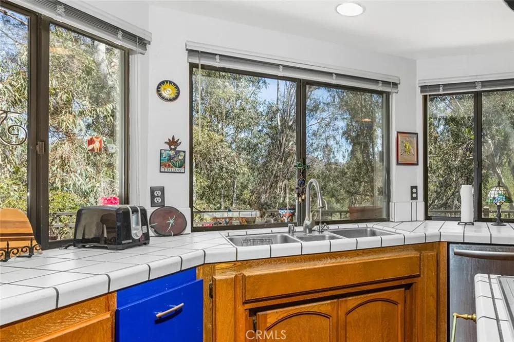 16307 Woodson View Road Poway, CA 92064
