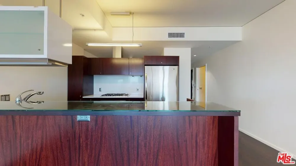 1155 S Grand Avenue #1108 Los Angeles, CA 90015