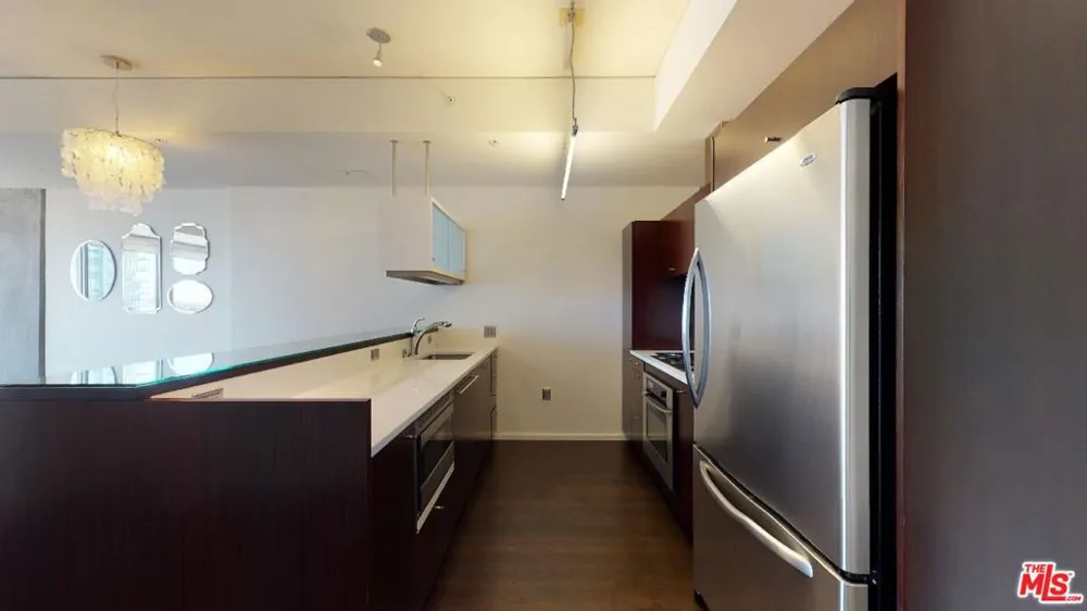 1155 S Grand Avenue #1108 Los Angeles, CA 90015