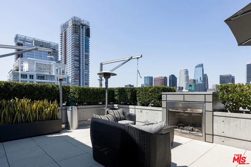 1155 S Grand Avenue #1108 Los Angeles, CA 90015