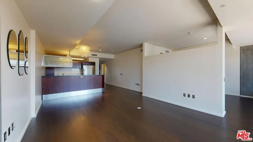 1155 S Grand Avenue #1108 Los Angeles, CA 90015