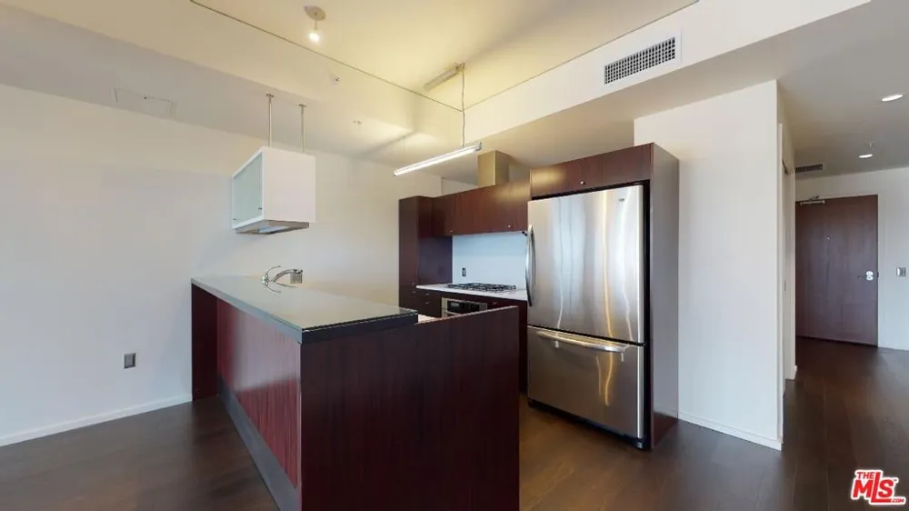 1155 S Grand Avenue #1108 Los Angeles, CA 90015