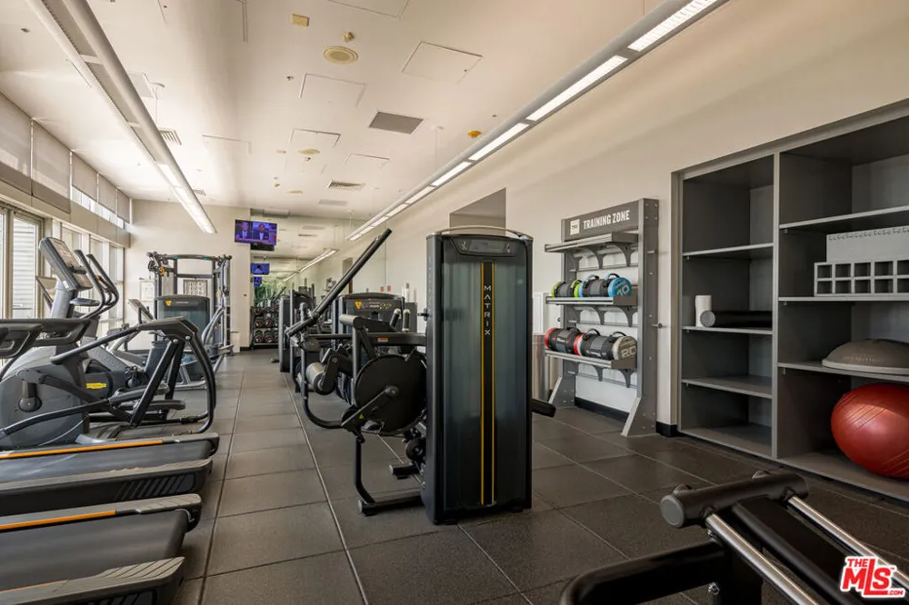 1155 S Grand Avenue #1108 Los Angeles, CA 90015