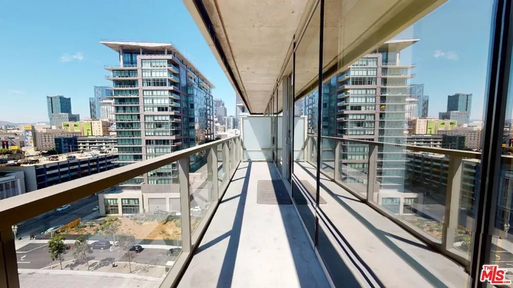 1155 S Grand Avenue #1108 Los Angeles, CA 90015