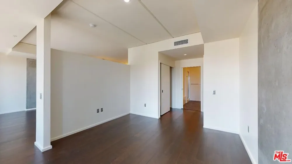 1155 S Grand Avenue #1108 Los Angeles, CA 90015