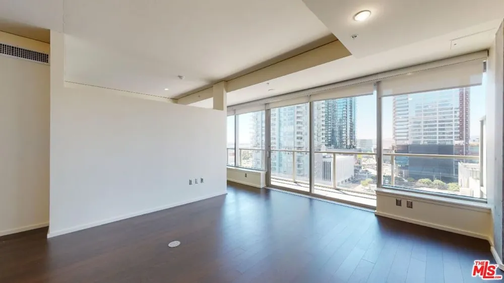 1155 S Grand Avenue #1108 Los Angeles, CA 90015