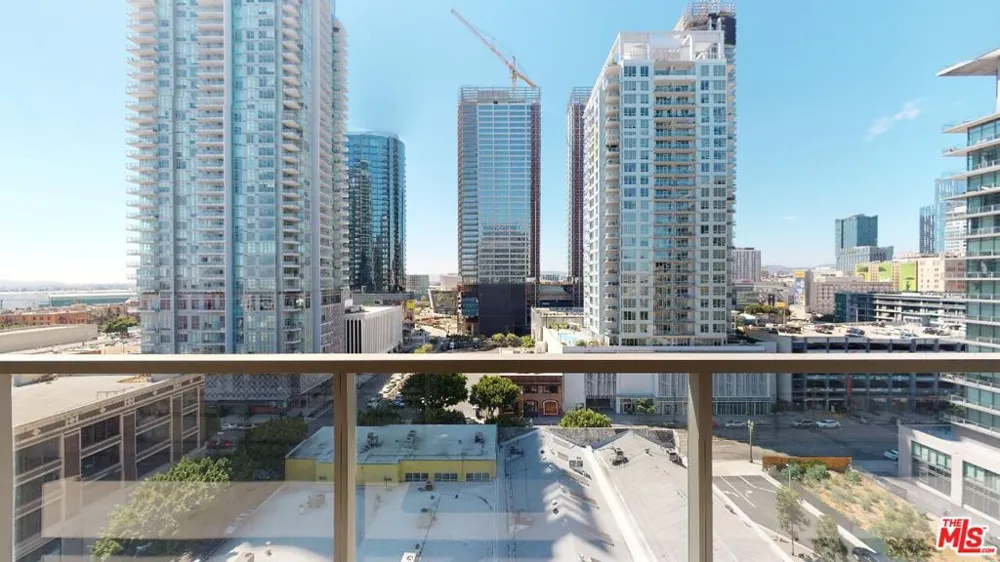 1155 S Grand Avenue #1108 Los Angeles, CA 90015