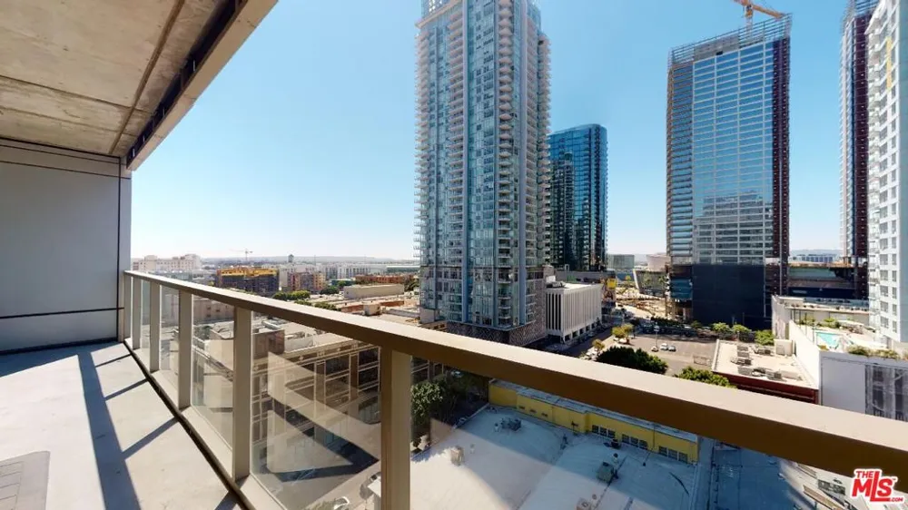 1155 S Grand Avenue #1108 Los Angeles, CA 90015