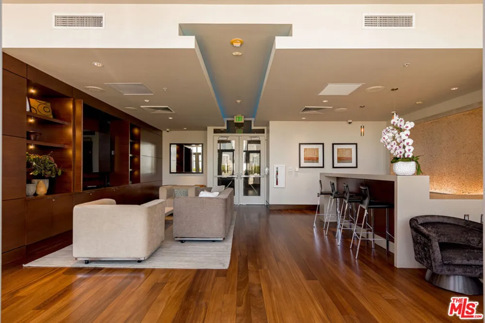 1155 S Grand Avenue #1108 Los Angeles, CA 90015