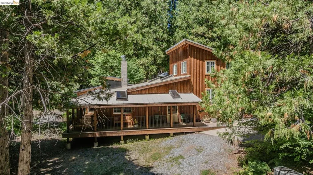 2495 Hangtree Trail Arnold, CA 95223