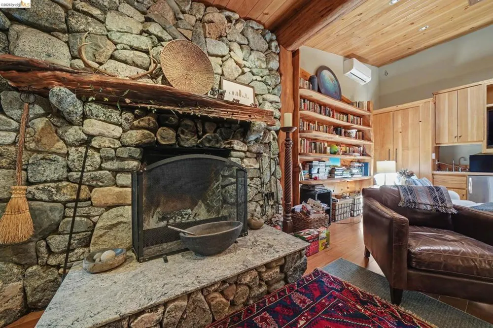 2495 Hangtree Trail Arnold, CA 95223
