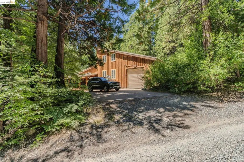 2495 Hangtree Trail Arnold, CA 95223