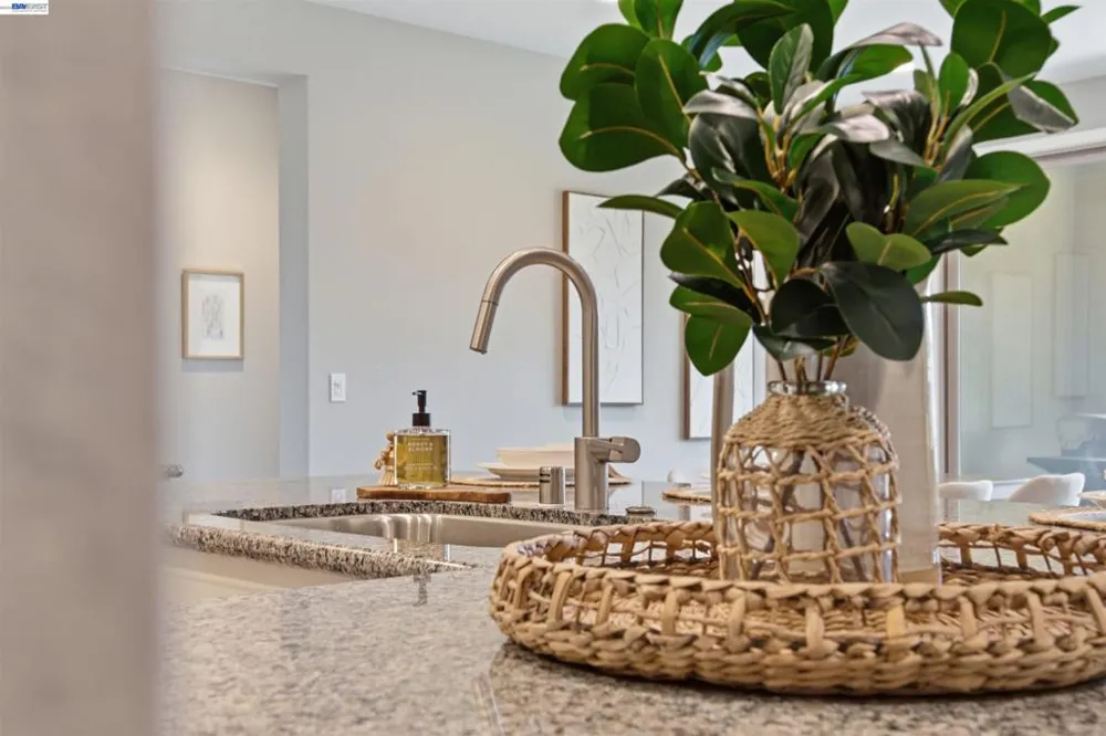 681 Sandalwood Drive #4 Livermore, CA 94551