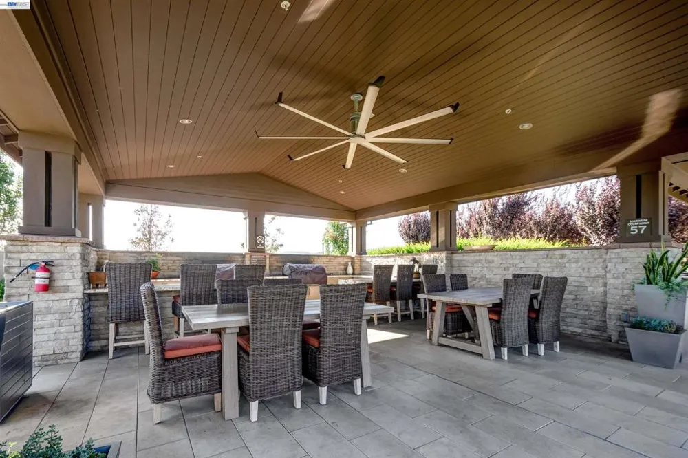 681 Sandalwood Drive #4 Livermore, CA 94551