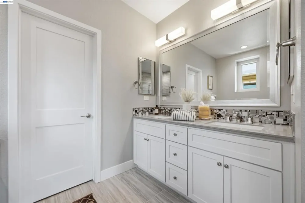 681 Sandalwood Drive #4 Livermore, CA 94551