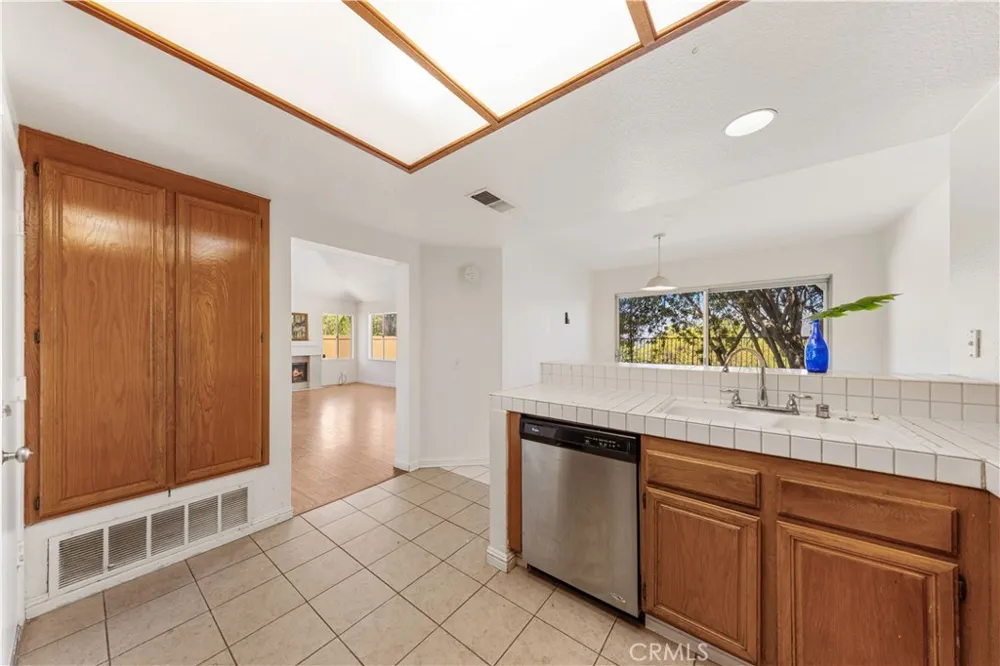 1809 Borrego West Covina, CA 91791