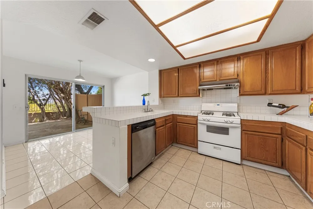 1809 Borrego West Covina, CA 91791