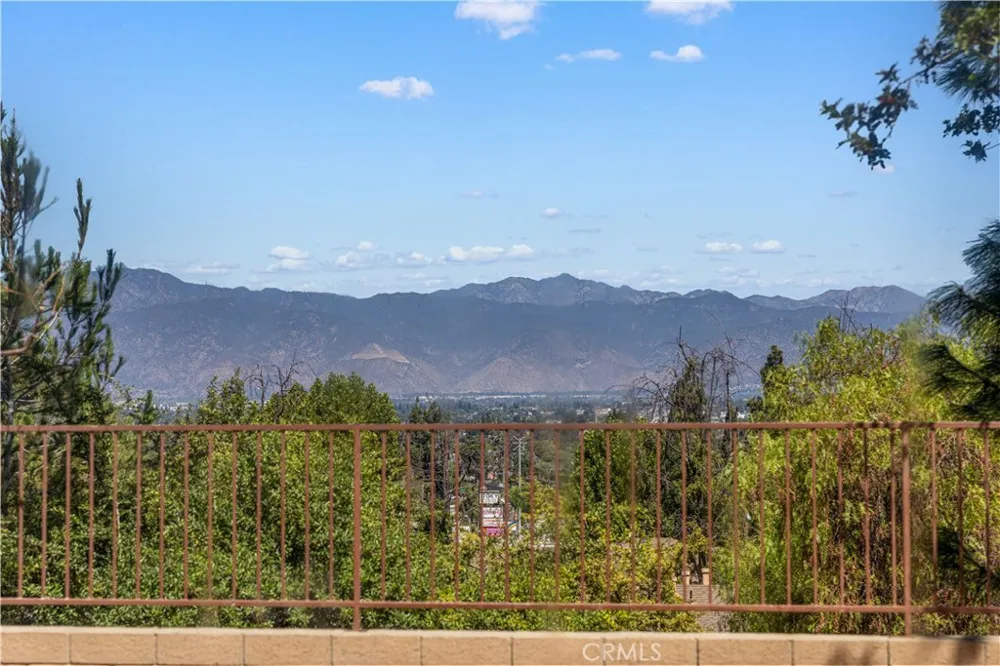 1809 Borrego West Covina, CA 91791