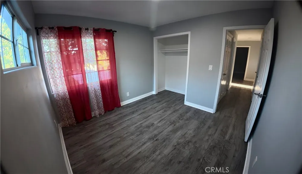 922 Toddy Street Santa Ana, CA 92703