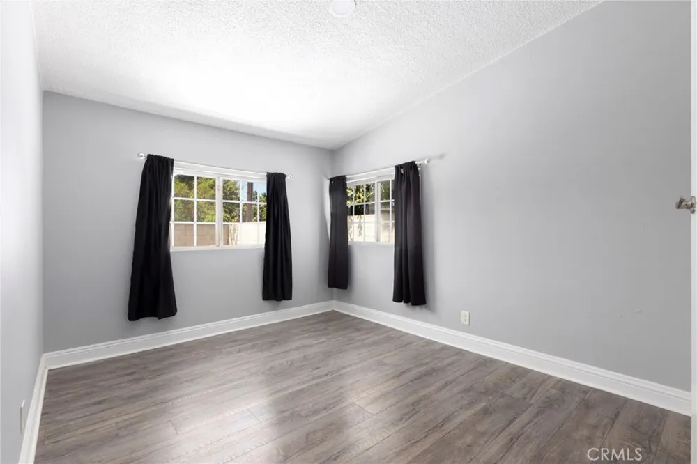 922 Toddy Street Santa Ana, CA 92703